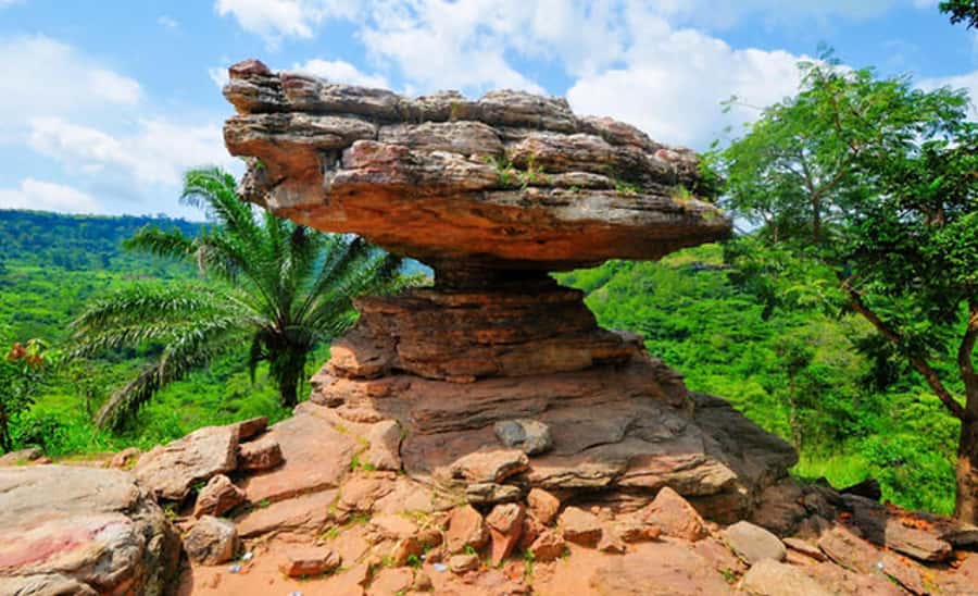 Boti Falls, Umbrella Rock, Aburi Gardens & Cocoa Farm Tour - Umbrella Rock: choose the route that suits you
