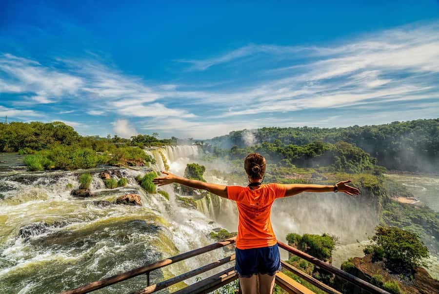 Buenos Aires: Iguazu Falls Private Day Trip with Airfare - Why this private flight trip makes sense
