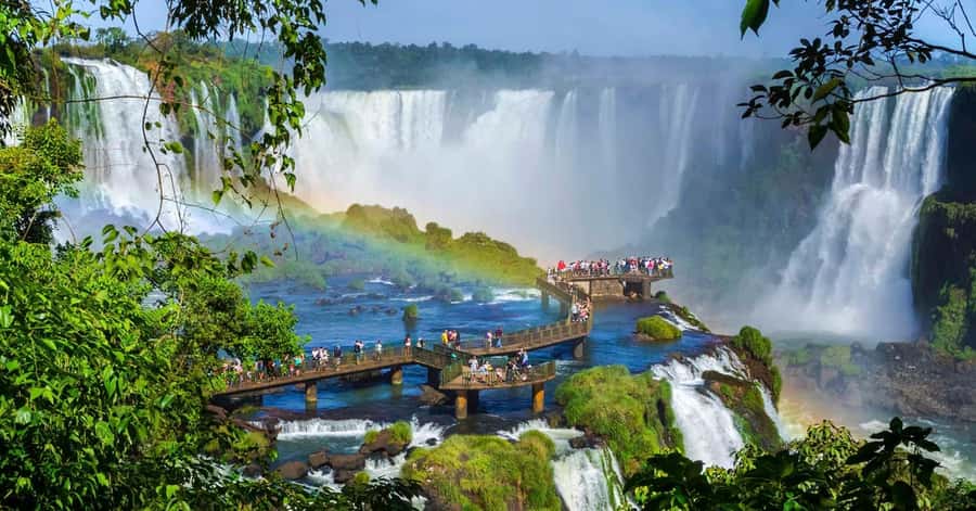 Buenos Aires: Iguazu Falls Private Day Trip with Airfare - The 4 a.m. start and airport transfer