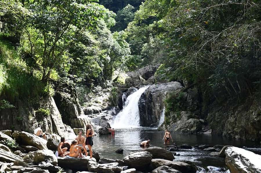 Cairns: Explorer Tour- Cairns Waterfalls - Behana Gorge and Clamshell Falls