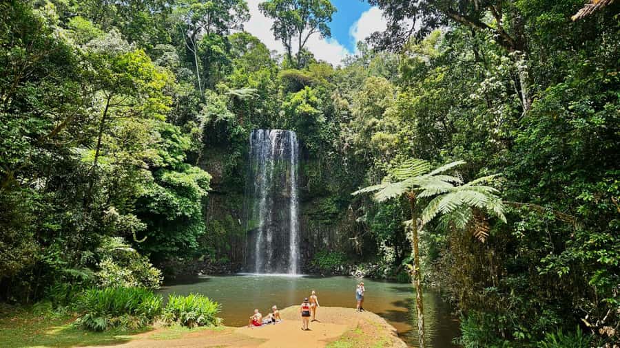 Cairns: Paronella, Lake Barrine & Millaa Millaa Falls Tour - Yungaburra, heritage buildings, and the Curtain Fig Tree