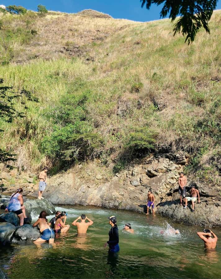 Cali: Cali River Waterfall and Great River Pools Tour - From Cali’s streets to the riverbank