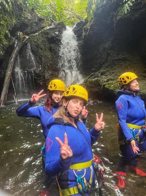 Canyoning in Ribeira dos Caldeirões – Hidden Waterfall Adventure - Why the small group improves the day
