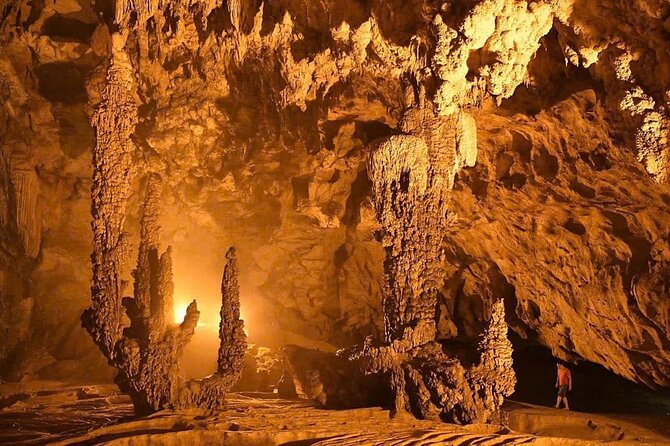 Cao Bang: Ban Gioc Waterfall Full 1 Day Tour with Local Guide - What the guide adds to the day