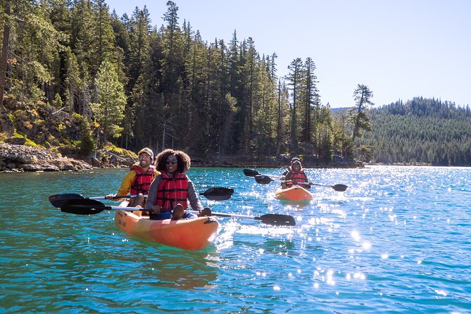 Cascade Lakes Kayak Tour in Bend Oregon - Two hours among volcanic coves and bays