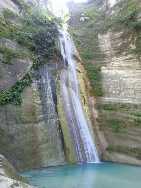 Cebu: Dao, Inambakan, Kawasan and Mantayupan Waterfalls Trip - A short lunch stop in Badian