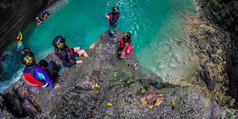 Cebu: Kawasan Falls Canyoneering & Cliff Jump Private Tour - Reaching Kawasan Falls