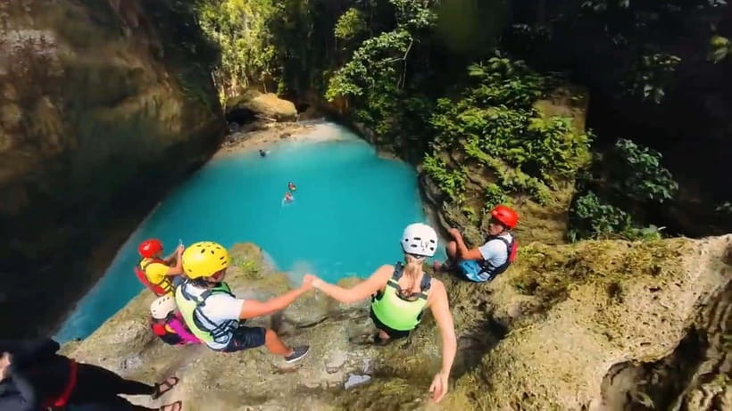 Cebu: Moalboal Sardine Run & Kawasan Falls Canyoneering - The early road from Cebu to South Cebu