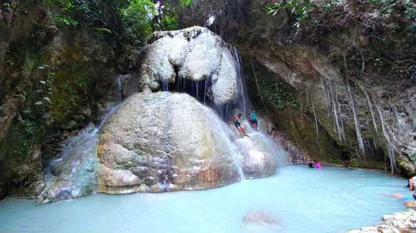 Cebu South Falls: Mantayupan, Kawasan, Inambakan & Aguinid - Kawasan gives you the famous blue water
