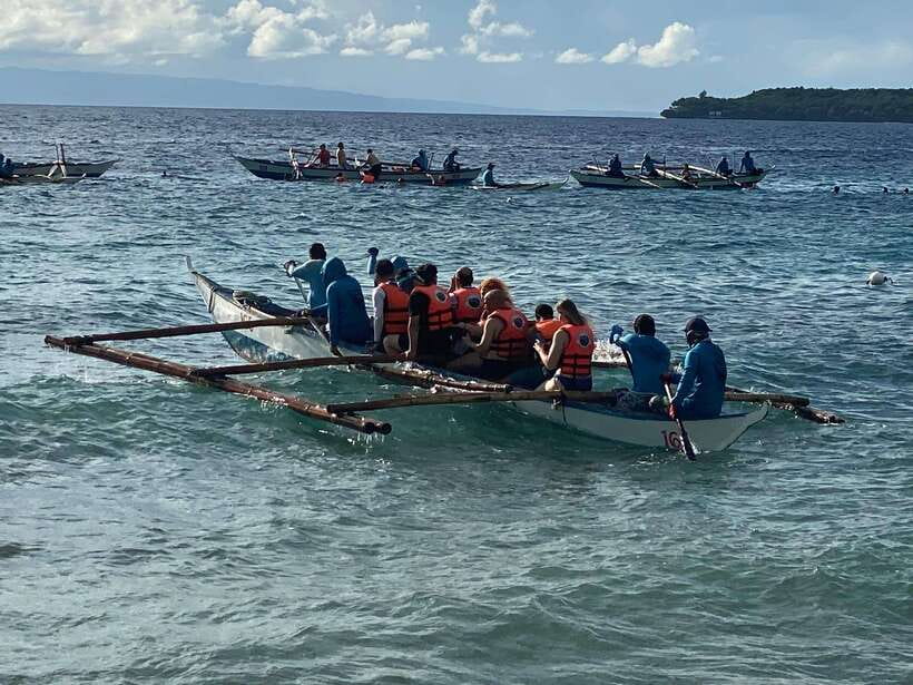 Cebu: Whaleshark Encounter, Sumilon Sandbar & Tumalog Falls - Sumilon Island’s sandbar and one hour by the sea