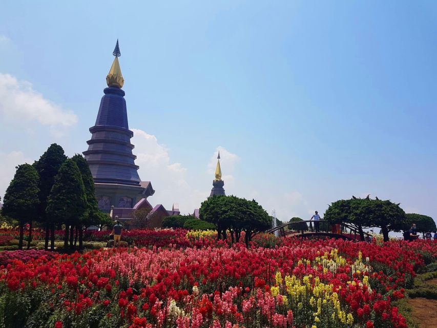 Chang Mai: Doi Inthanon Day Tour w/Waterfalls & Hilltribes - Lunch and the long mountain drive