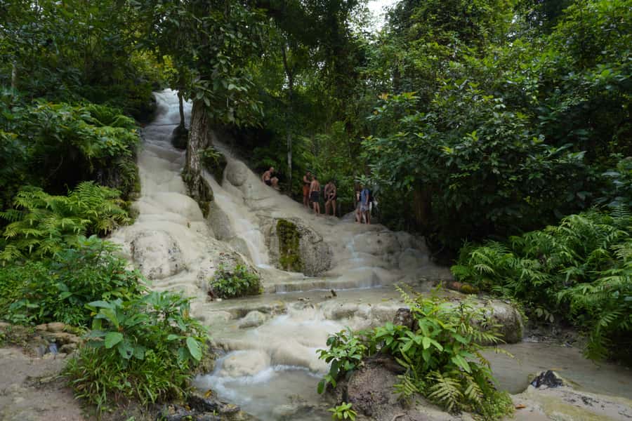Chiang Mai: Bua Thong Sticky Waterfall & Huge Cave & Buffet - The morning ride and hotel pickup