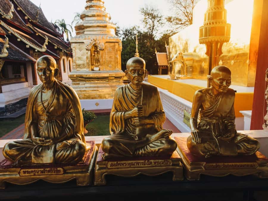 Chiang Mai: Doi Suthep Temple & Sticky Waterfall Trip - Wat Pha Lat brings a quieter mood