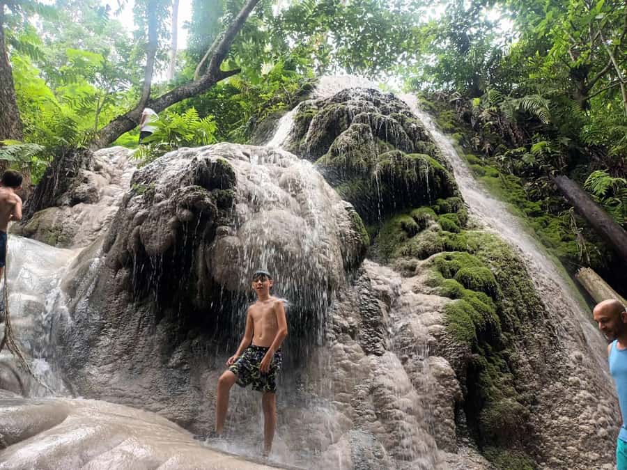 Chiang Mai: Elephant care & Long Neck &Sticky Waterfall Tour - Key points to know before booking