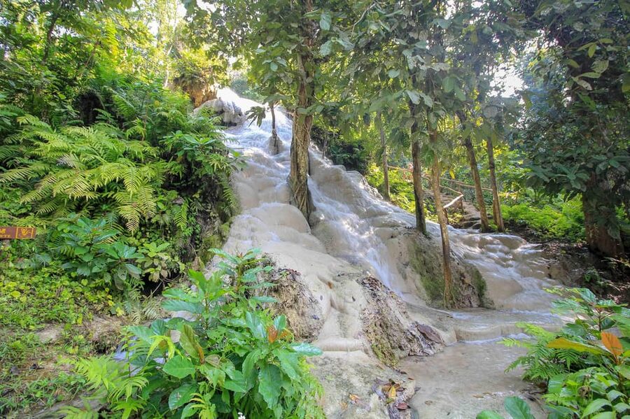 Chiang Mai: Sticky Waterfall, Chet Si Fountain Park Transfer - What to pack for a wet, active stop
