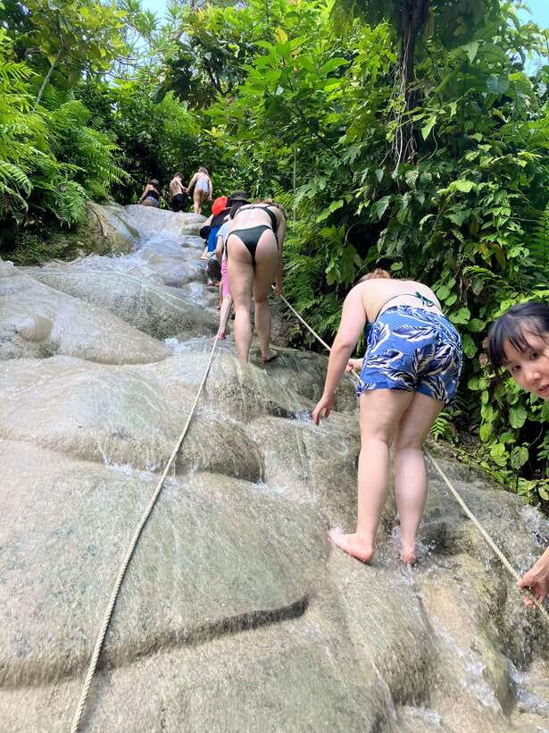Chiang Mai: Sticky Waterfall scenic loop unseen lake &temple - What this Chiang Mai loop is really like