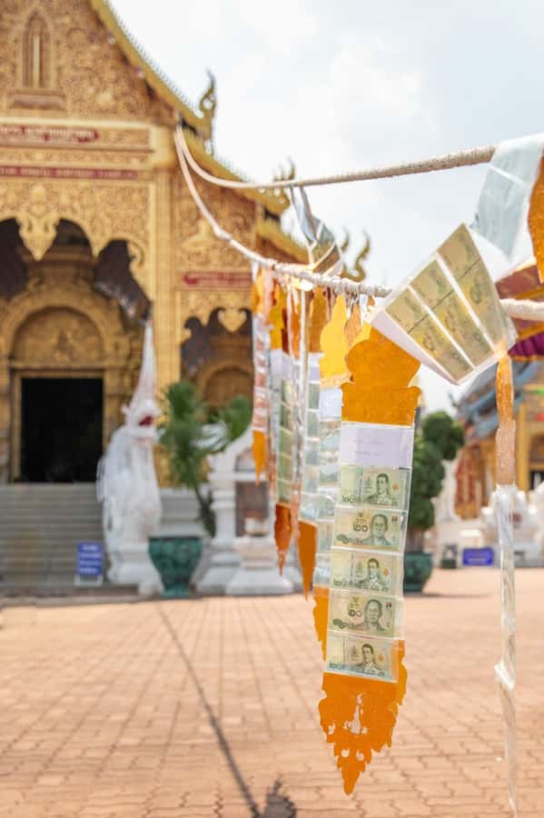 Chiangmai : Sticky waterfall & Land of angels & Wat ban den. - At a glance