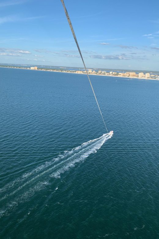 Clearwater Beach: Chute Em Up Parasailing Adventure - Practical preparation for a smooth morning