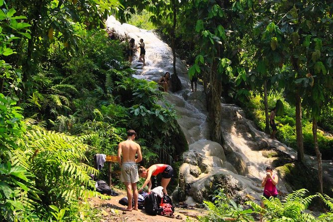 Climb Sticky Waterfall Like a Spiderman - A local brunch after the climb