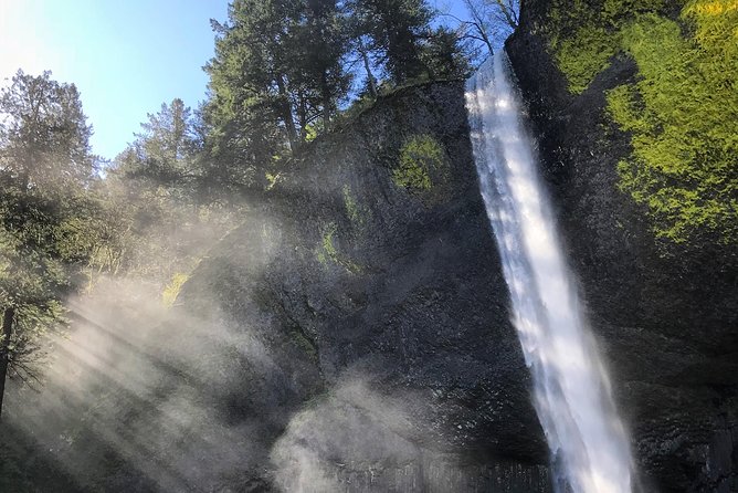 Columbia River Gorge Waterfalls & Mt Hood Tour from Portland, OR - Why the guide can make or break the day