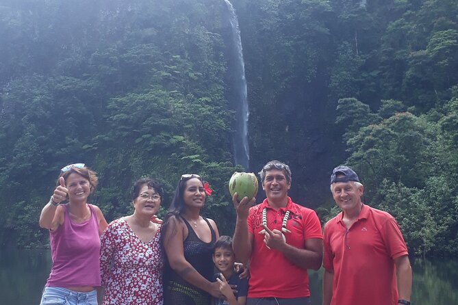 Crossing Island of Tahiti 4x4 Mountain, Waterfall, River, Basins - Waterfalls, river crossings, and basalt country