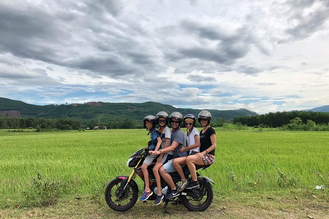 Da Lat's Countryside & Waterfalls Day Tour by Motorbike - Me Linh Coffee Garden explains Da Lat’s coffee trade