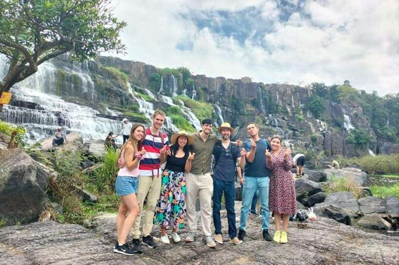 Dalat Countryside & Pongour Waterfall Tours (Small Group) - Coffee and flowers on the road from Dalat