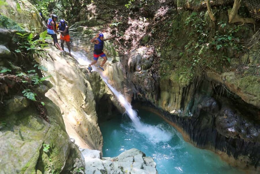 Damajagua: Waterfalls with Lunch Buffet - Key points at a glance