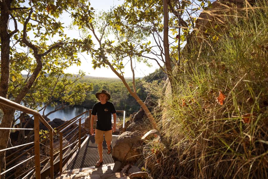 Darwin: Katherine Two Gorge Cruise Edith Falls Full Day Tour - The 6:30am start and the road south
