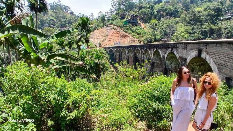 ELLA Lipton Seat Tea Test & Pluck 9Arch, Waterfalls, & Lunch - Ravana Falls and the story of King Ravana