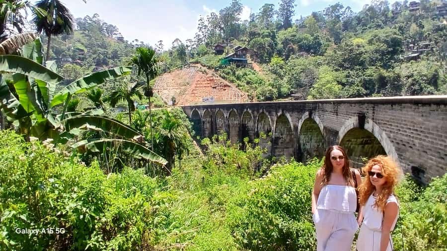 ELLA Lipton Seat Tea Test & Pluck 9Arch, Waterfalls, & Lunch - The third package: Diyaluma Falls