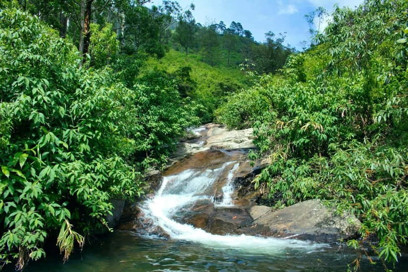 Ella: Waterfall hunting Hike to Bambarakanda and Lanka Falls - What to bring and how to prepare