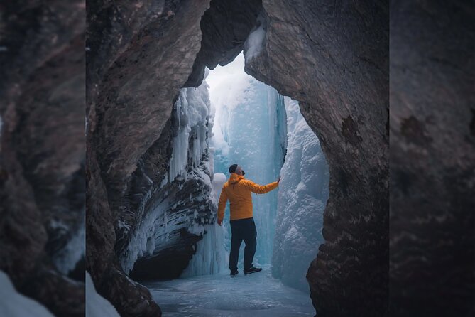 Emerald Lake,Natural Bridge, Wapta Falls & Takakkaw Falls in Yoho - Wapta Falls is the day’s real summer workout