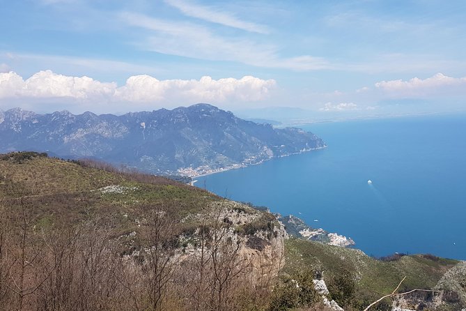 Ferriere waterfalls hike - Amalfi and Ravello Coast - A shaded forest walk above Amalfi
