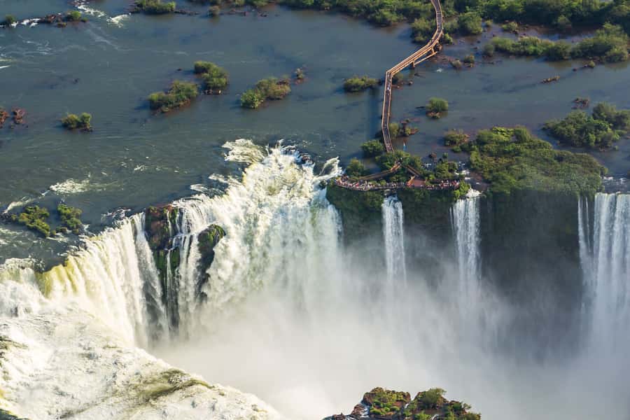 Foz do Iguaçu: Brazilian Side of the Falls - Devil’s Throat and the changing walkway