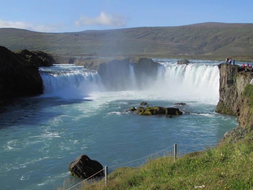 From Akureyri: Diamond Circle Tour with Waterfalls - Walking the Dimmuborgir lava maze