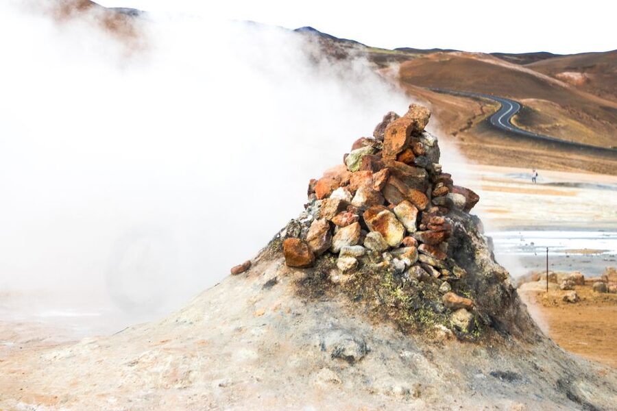 From Akureyri: Godafoss and Lake Myvatn - Season, clothing, and walking conditions