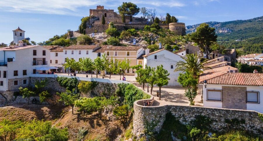From Alicante/Benidorm: Guadalest & Algar Waterfalls Tour - Why this day trip works so well