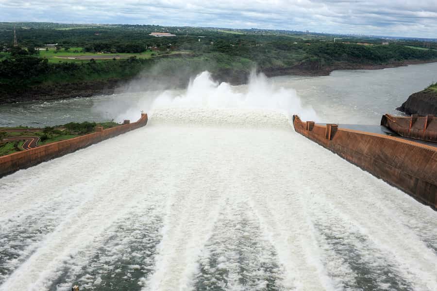 From Argentina: Iguazu Falls Brazil Side & Itaipu Dam - The three-hour visit to Iguassu National Park