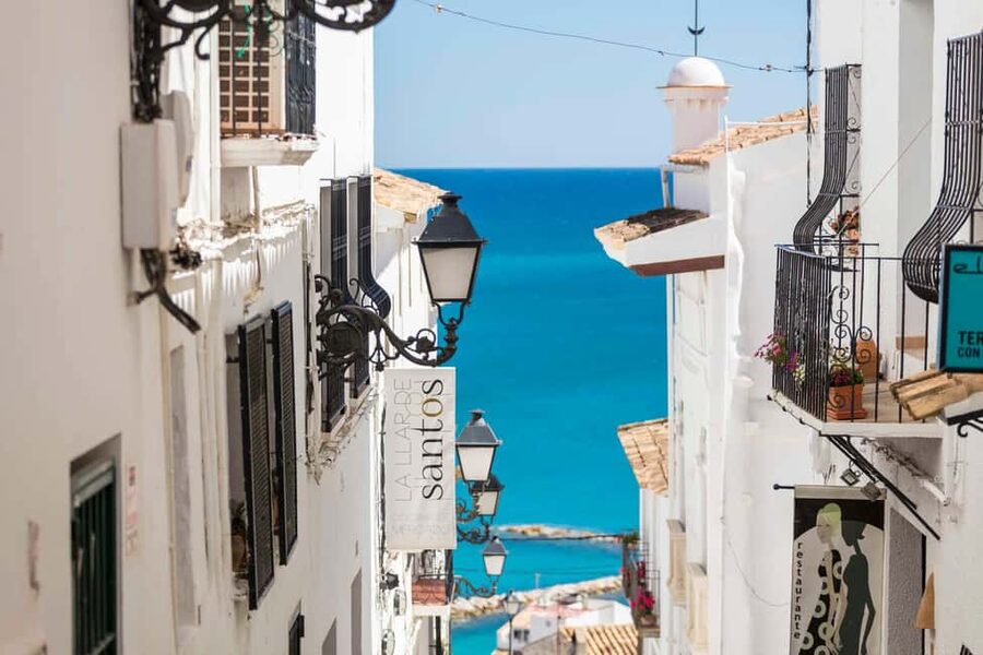 From Calpe: Guadalest, Altea & Algar Waterfalls - Key points at a glance