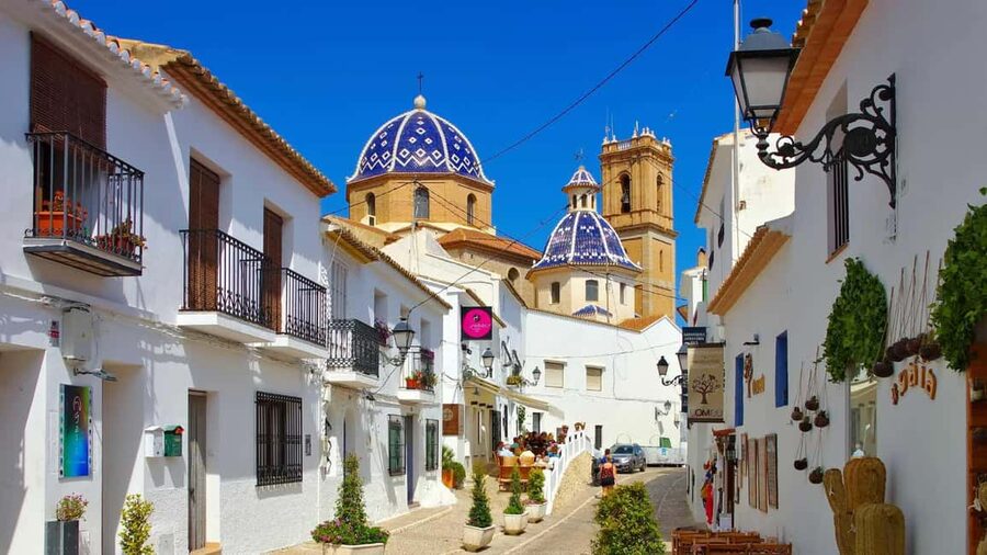 From Calpe: Guadalest, Altea & Algar Waterfalls - Three very different stops from Calpe