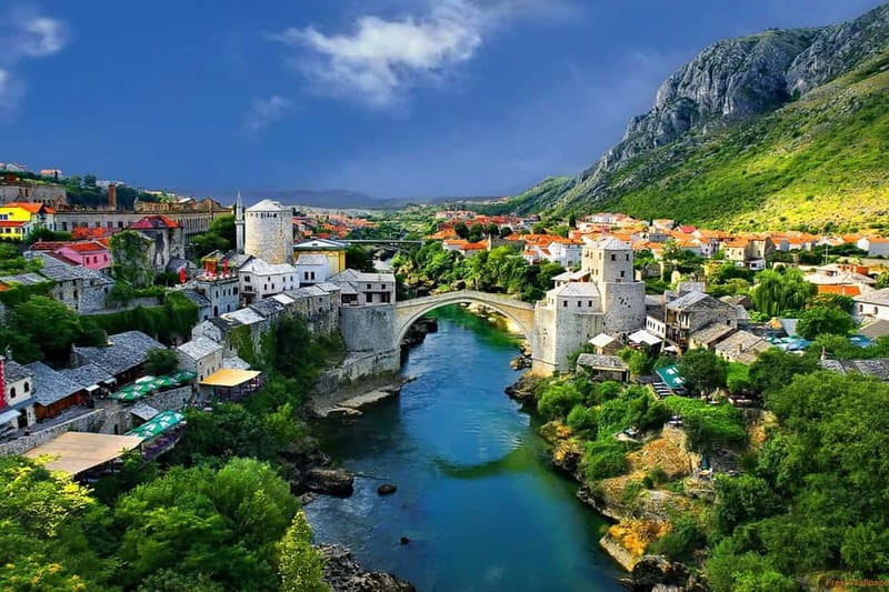 From Dubrovni:Mostar, Kravica Waterfalls, and Kajtaz Tour - Mostar, Stari Most, and the old bazaar