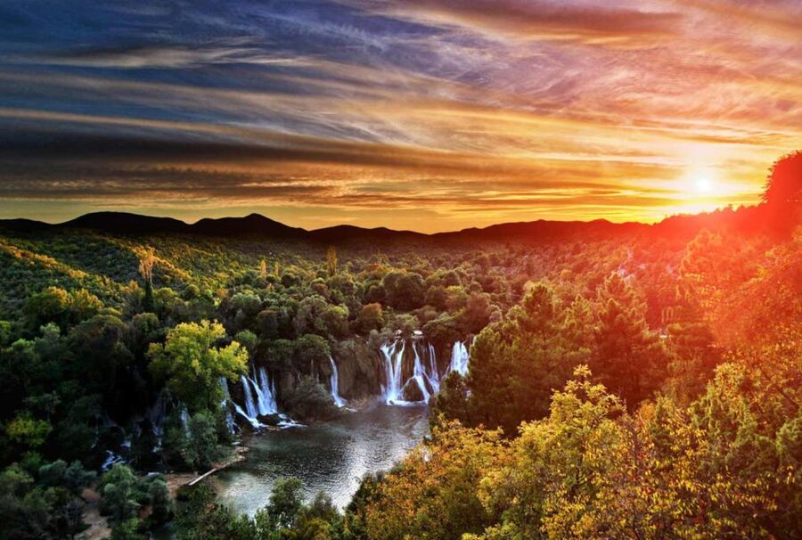 From Dubrovnik: Day Trip to Mostar and Kravice Falls - Why Mostar makes this day trip worthwhile