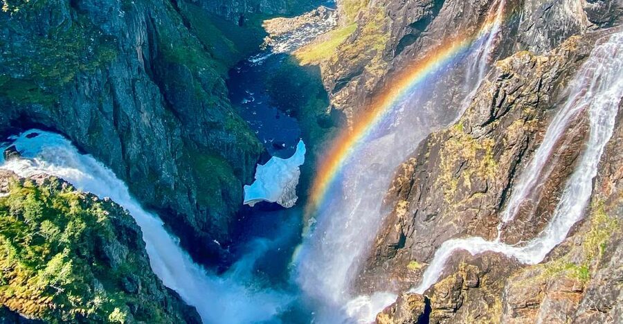 From Eidfjord: Vøringfossen Waterfall Nature Tour with Guide - The tour in five useful points