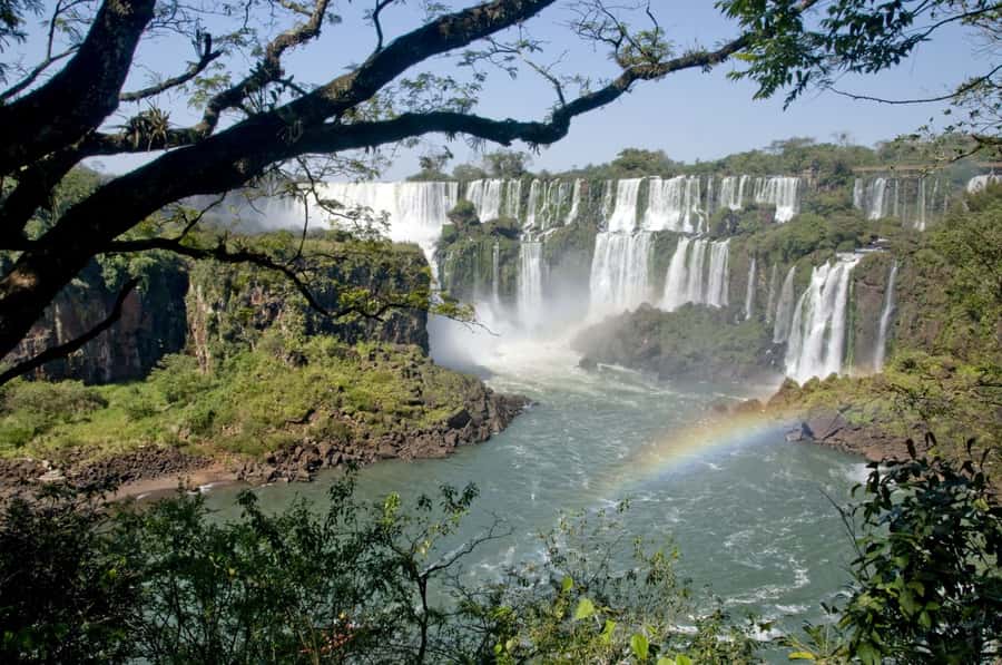From Foz do Iguaçu: Argentinean Falls Tour with Pickup - The Lower Circuit: closer water and more effort
