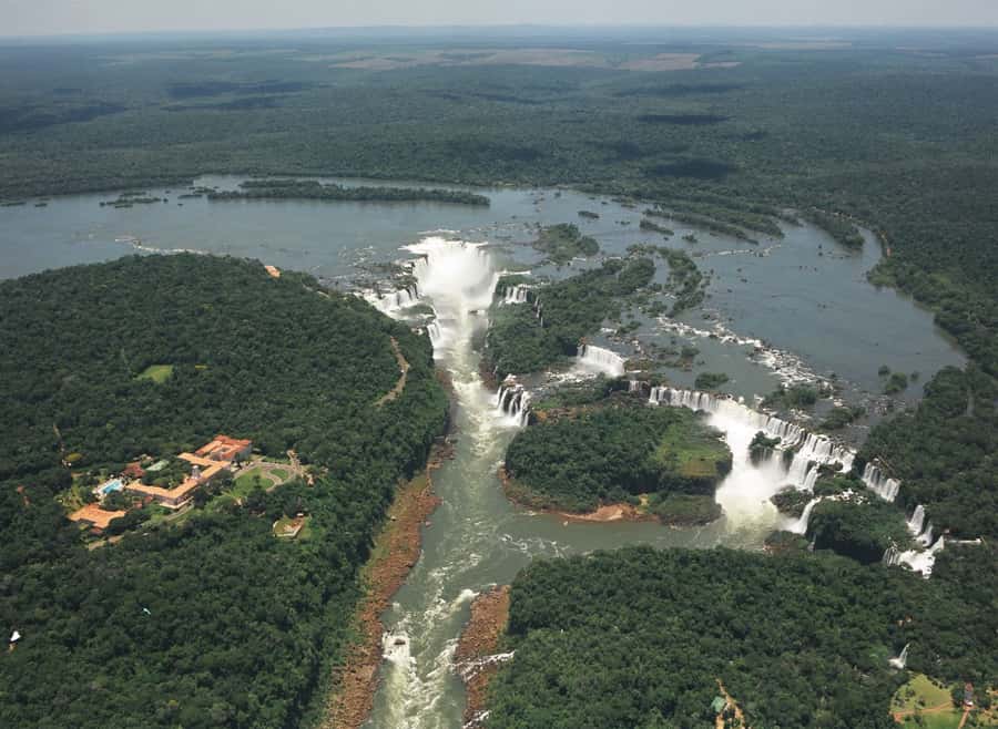 From Foz do Iguaçu: Argentinean Falls Tour with Pickup - Devil’s Throat and the park train
