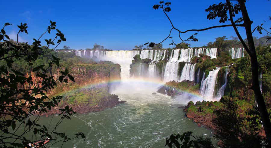 From Foz do Iguaçu: Argentinian Iguazu Falls with Ticket - Getting oriented at the Visitors Center