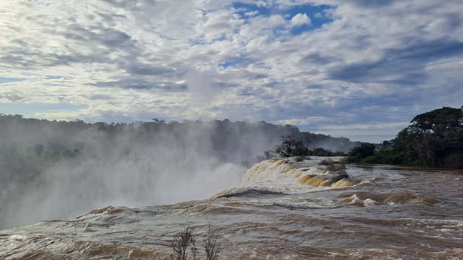 From Foz do Iguaçu: Iguazú Falls Boat Ride Argentina - The Upper Circuit gives you a different view