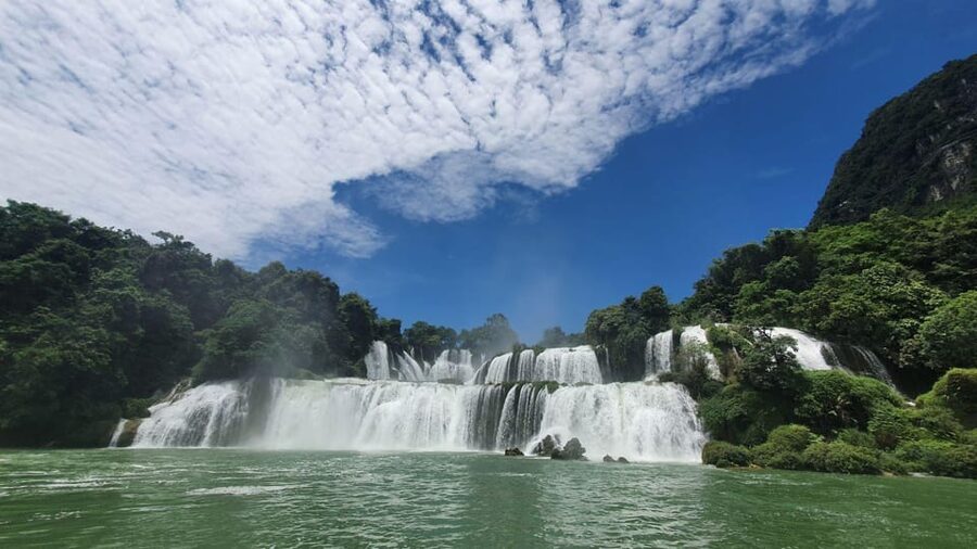 From Hanoi: 2-Day Ban Gioc Waterfall Tour - Small Group - What the $180 price includes