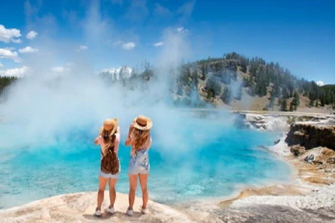 From Jackson Hole: Yellowstone Old Faithful, Waterfalls and Wildlife Day Tour - What makes this Yellowstone day tour worth considering